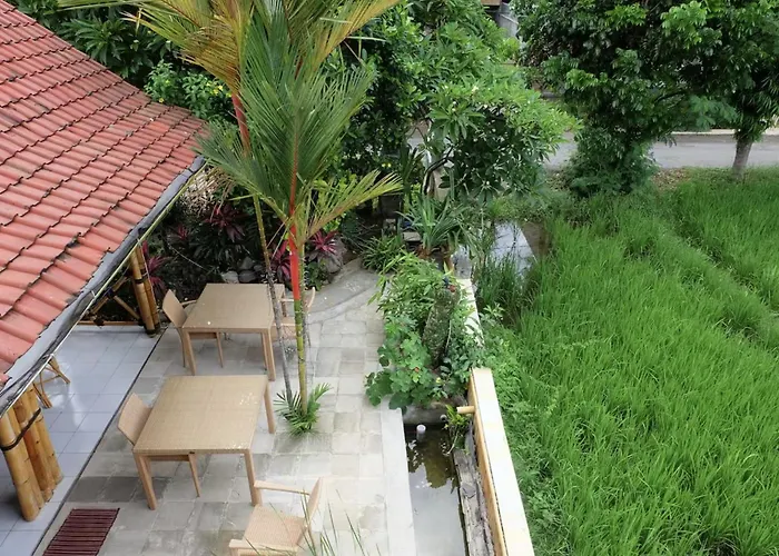 The At Warung Bambu Pemaron 3*